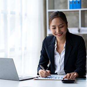 right-img Person at computer