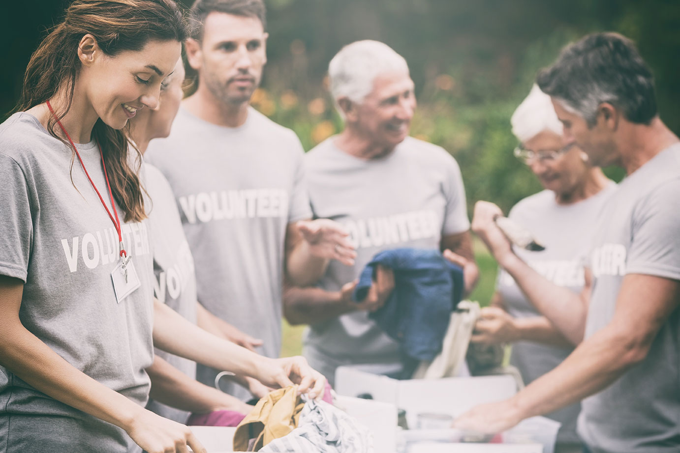 How Community Service Helps Your Tax & Accounting Firm Grow | tax-firm-food-shelf-volunteers